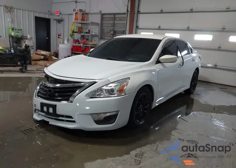 2015 Nissan Altima 2.5 S from USA, damaged, VIN 1N4AL3AP9FC578331